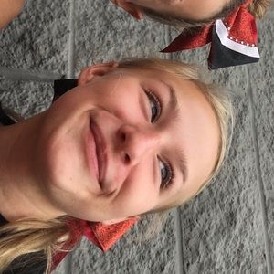 Meet your Posher, Avery